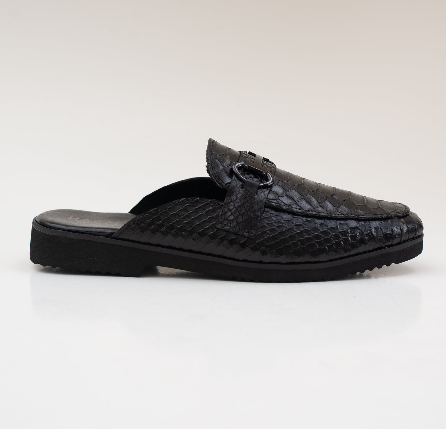 Snake Bit Half Shoe Black